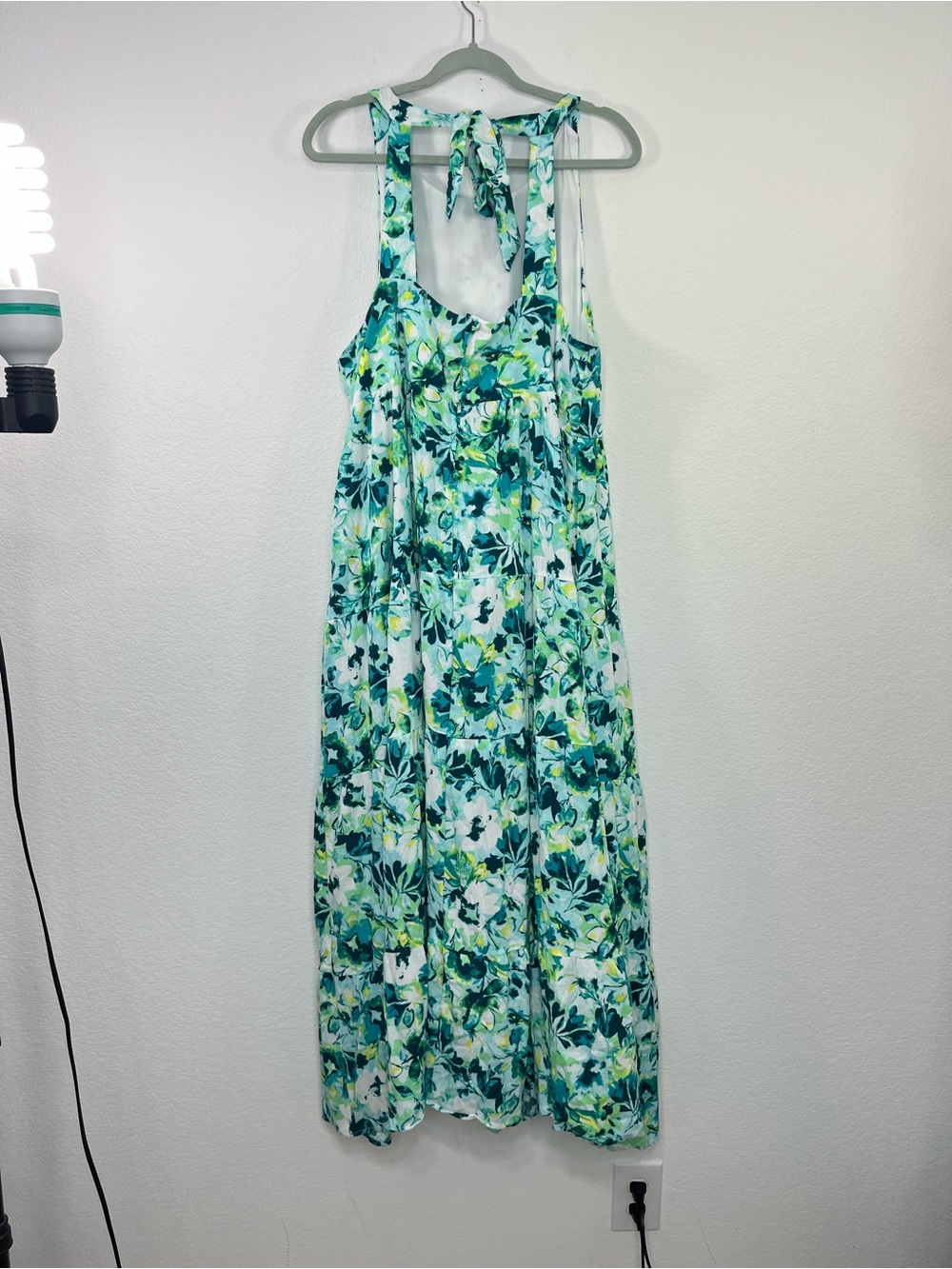 Torrid NWOT Tiered Maxi Dress High neckline sleeveless size 2X female blonde - Picture 8 of 13